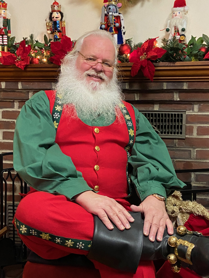 Hire Santa Greg Santa Claus In Camp Hill Pennsylvania