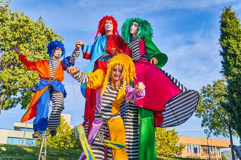 clowns