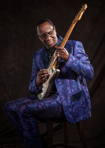 Gallery photo 4 of 2unes