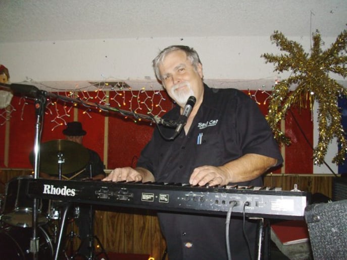 Gallery photo 4 of 5 Star Band