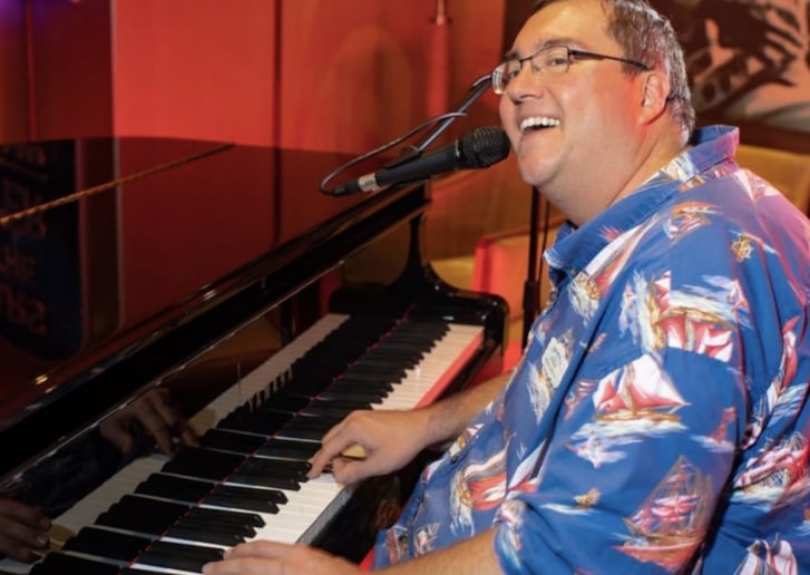 Gallery photo 5 of Piano Show 2 Go