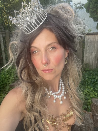 Gallery photo 10 of Adhara