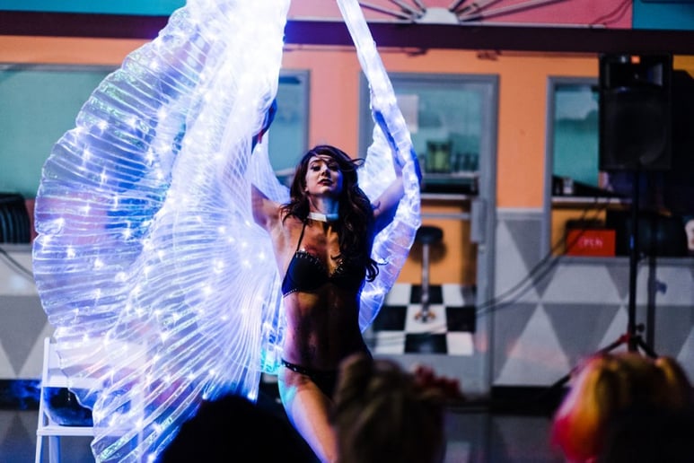 Gallery photo 10 of Aerialist - Jane Air