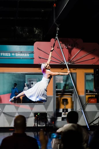 Gallery photo 12 of Aerialist - Jane Air