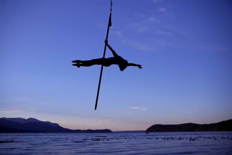 Gallery photo 1 of Aerialist - Jane Air