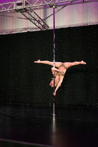 Gallery photo 15 of Aerialist - Jane Air