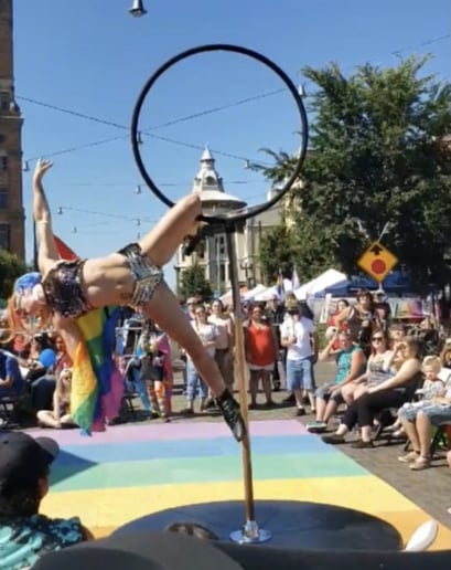 Gallery photo 20 of Aerialist - Jane Air