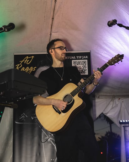 Gallery photo 2 of AJ Raggs