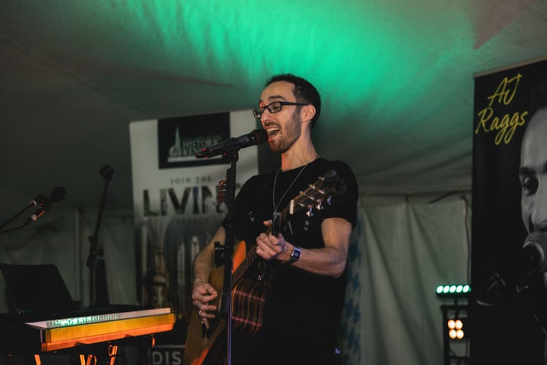 Gallery photo 18 of AJ Raggs