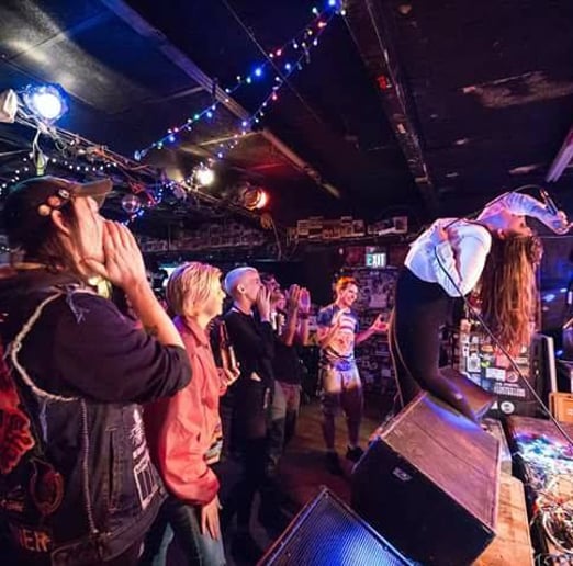 Gallery photo 3 of Alabama Rose