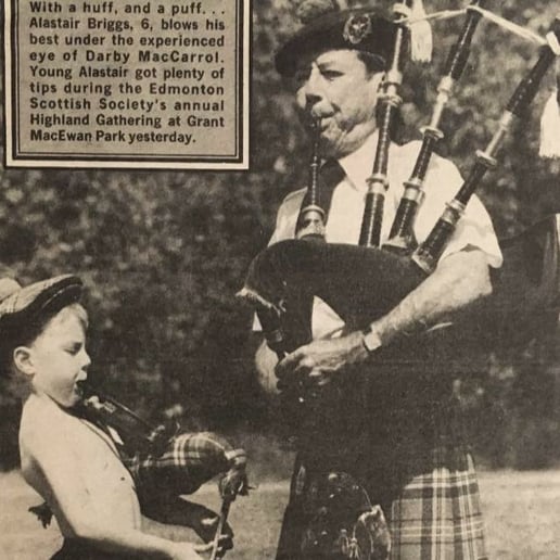 Gallery photo 9 of Alberta Bagpiper