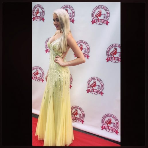 Gallery photo 10 of Alexa Shea