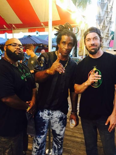 Gallery photo 3 of Amani Smith & The Give Thanks Band..