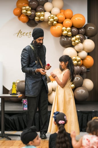 Gallery photo 18 of Amasingh - The Amazing Singh