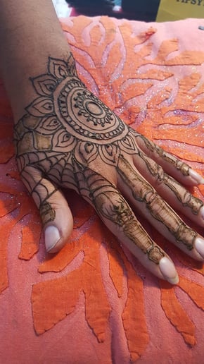 Gallery photo 8 of Ancient Fire Henna