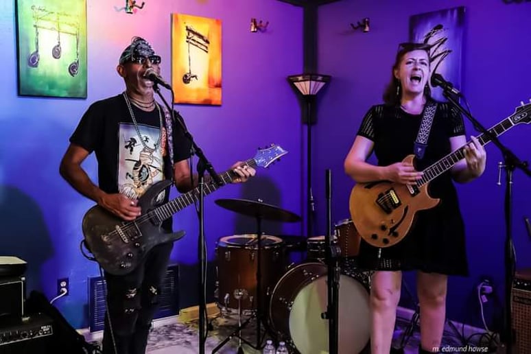 Gallery photo 3 of Armenta Thunderbird