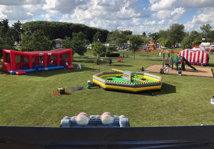 Gallery photo 25 of Awesome Entertainment