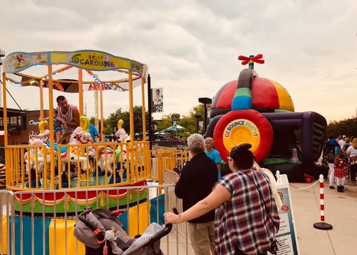 Gallery photo 27 of Awesome Entertainment