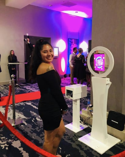 Gallery photo 2 of Awesome Entertainment