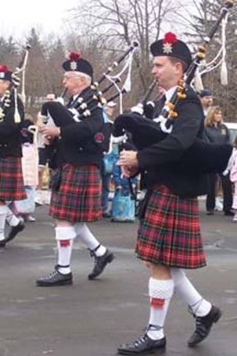 Gallery photo 5 of Bagpiper Stephen Holter