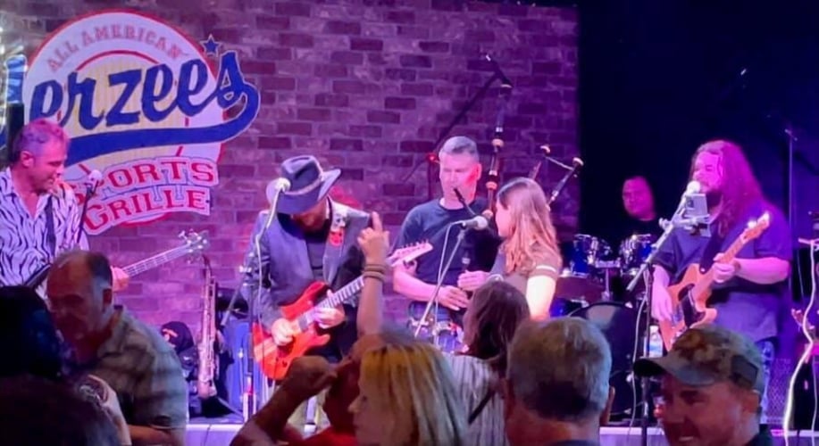 Gallery photo 27 of Bagpiper Stephen Holter