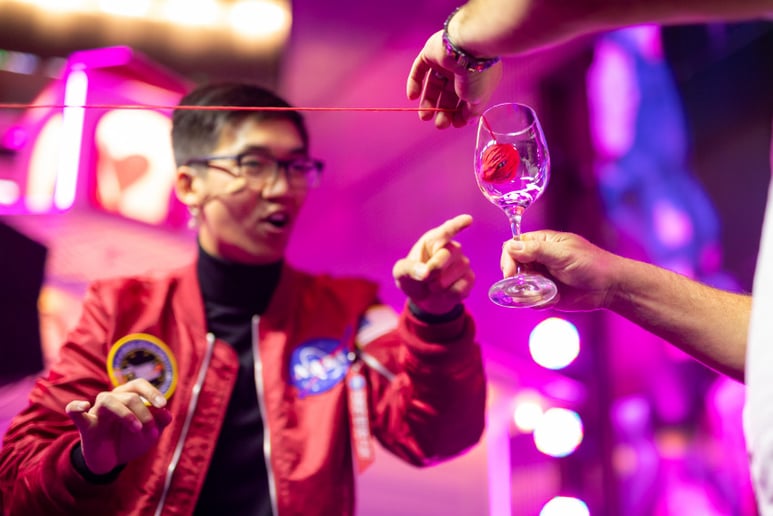 Gallery photo 13 of Bao Hoang, Magician