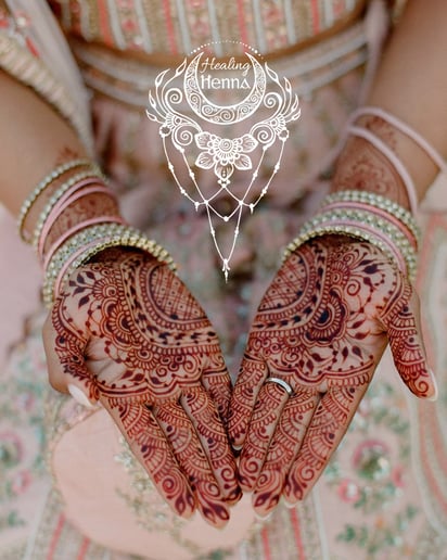 Gallery photo 5 of Henna & Face Painting by Robyn Jean