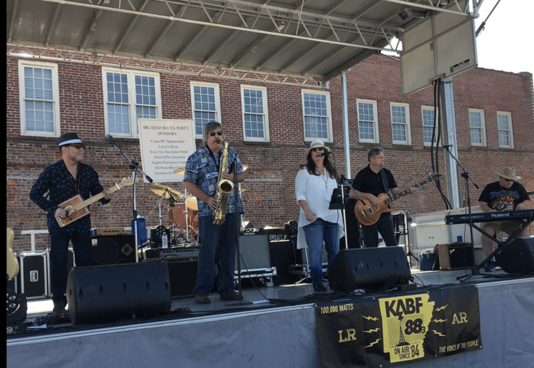 Gallery photo 3 of Bluesboy Jag and Learning To Crawl