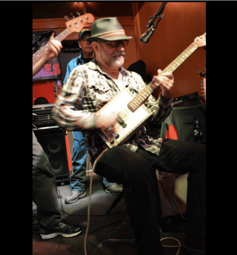 Gallery photo 7 of Bluesboy Jag and Learning To Crawl