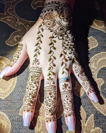 Gallery photo 5 of Blushing and Beautiful