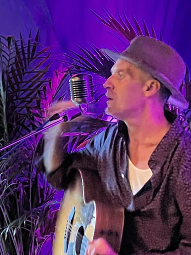 Gallery photo 3 of Bob Peace 