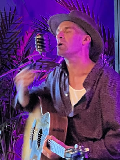 Gallery photo 13 of Bob Peace 