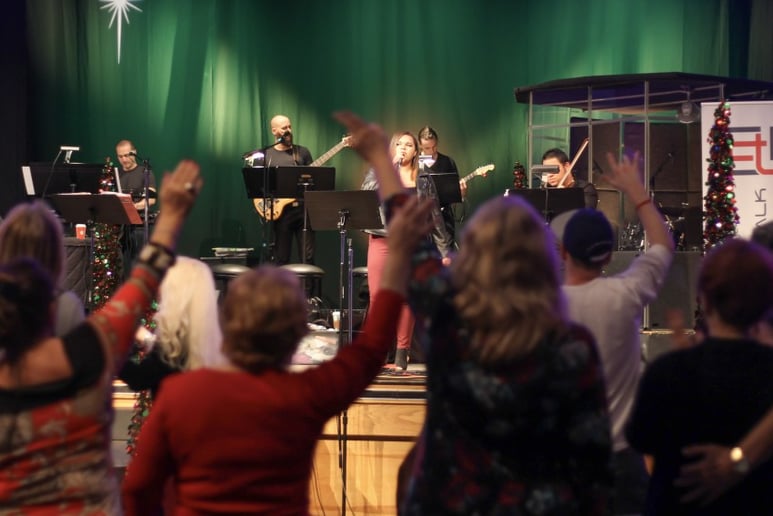 Gallery photo 20 of Crosswalk - Experience Worship