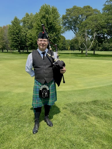 Gallery photo 2 of Byrnes Bagpipe Services