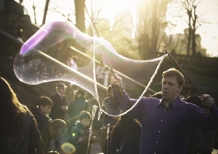 Gallery photo 4 of Andrew Monohan - Cellist/Singer