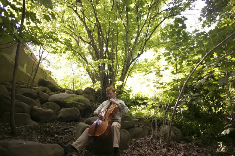 Gallery photo 8 of Andrew Monohan - Cellist/Singer
