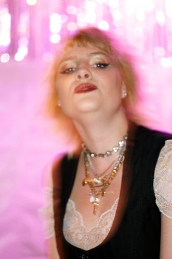 Gallery photo 25 of Cara LaGreen