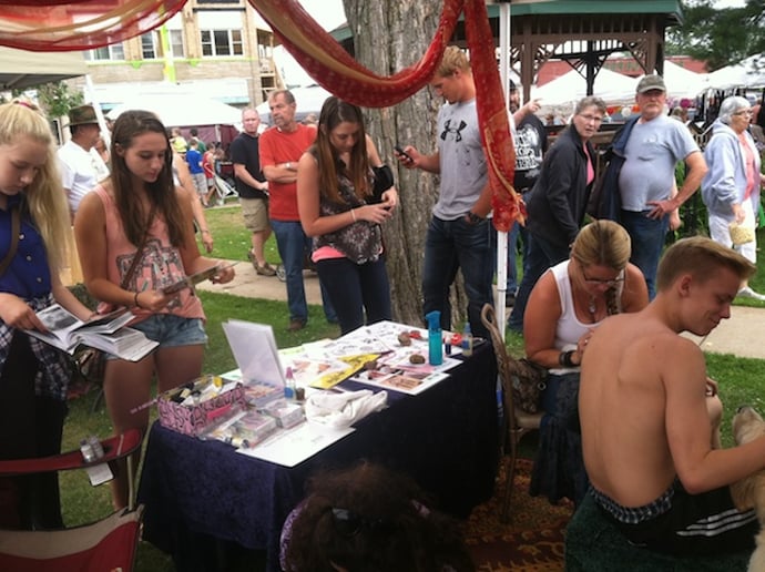 Gallery photo 4 of Castle Art Henna