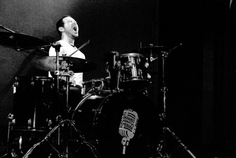 Gallery photo 16 of Casual Encounters "Live-Band" Karaoke