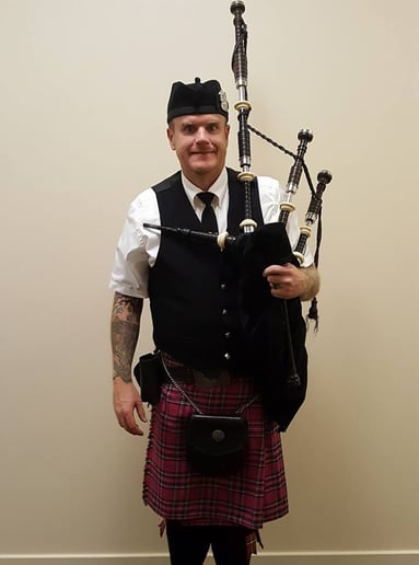 Gallery photo 4 of Chi Tex Irish Bagpipers