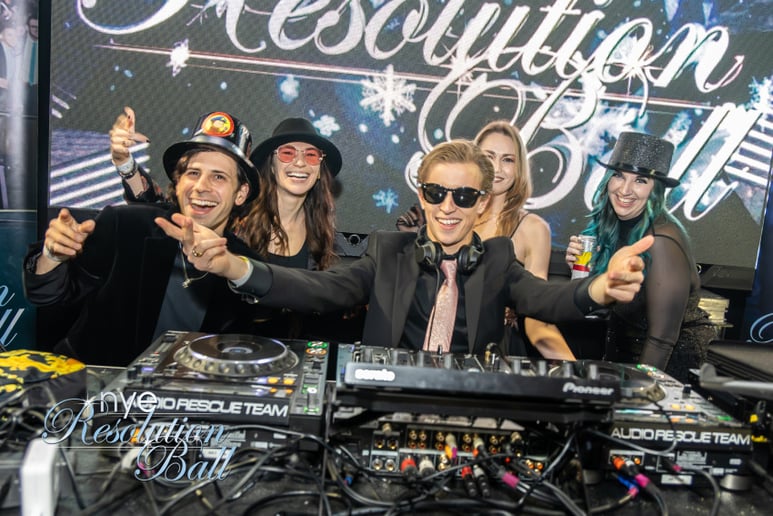 Gallery photo 2 of CHOFF Entertainment