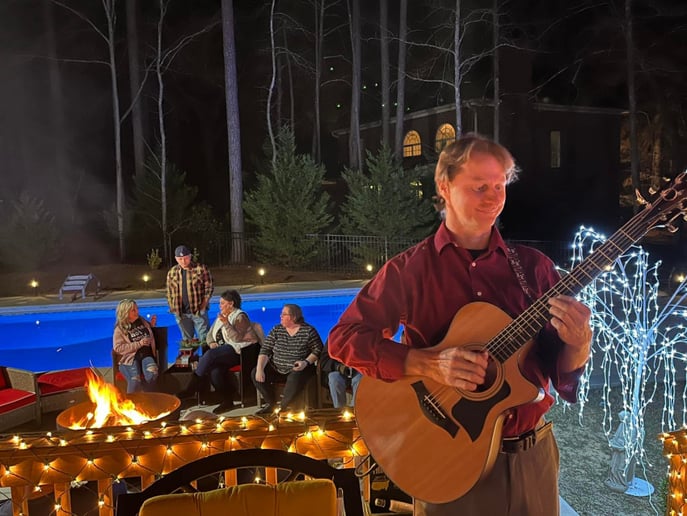 Gallery photo 10 of Chris Cavendish - Solo Guitarist