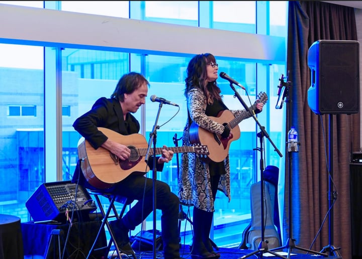 Gallery photo 4 of Chris Stone Acoustic