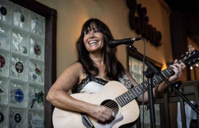 Gallery photo 1 of Chris Stone Acoustic