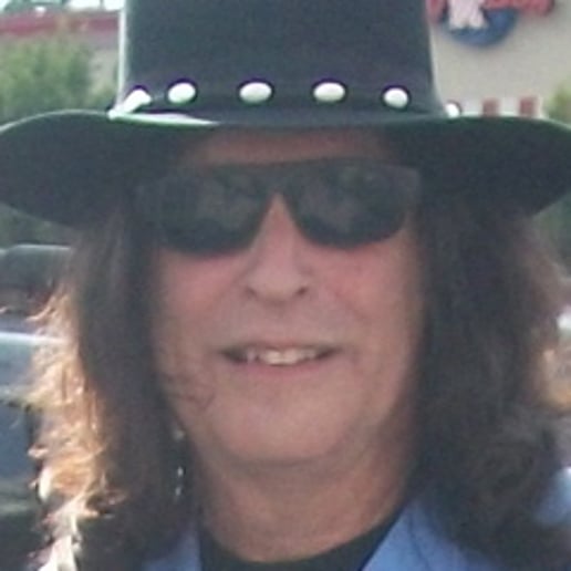 Gallery photo 1 of Chrisco and The Last Mile