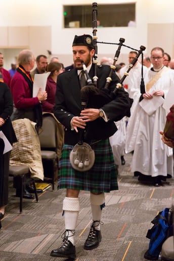 Gallery photo 4 of Christian Hunter - Highland Bagpiper