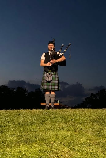 Gallery photo 5 of Christian Hunter - Highland Bagpiper