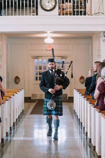 Gallery photo 1 of Christian Hunter - Highland Bagpiper