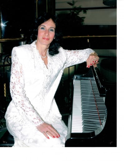 Gallery photo 2 of Cindy McGrath