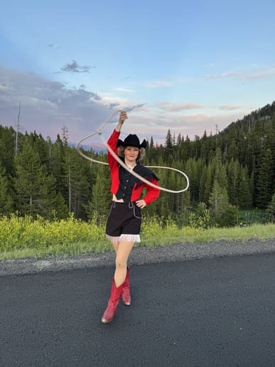 Gallery photo 6 of Tumbleweed Circus